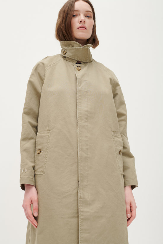 Bf designed by beatriz furest GABARDINA MATHIEU Oferta exclusiva