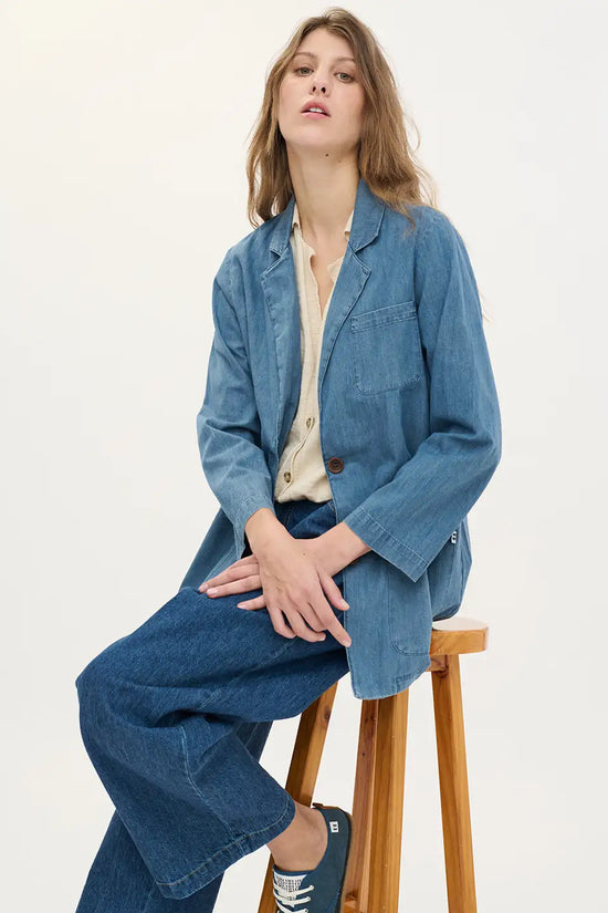 Bf designed by beatriz furest AMERICANA CARNABY 2025