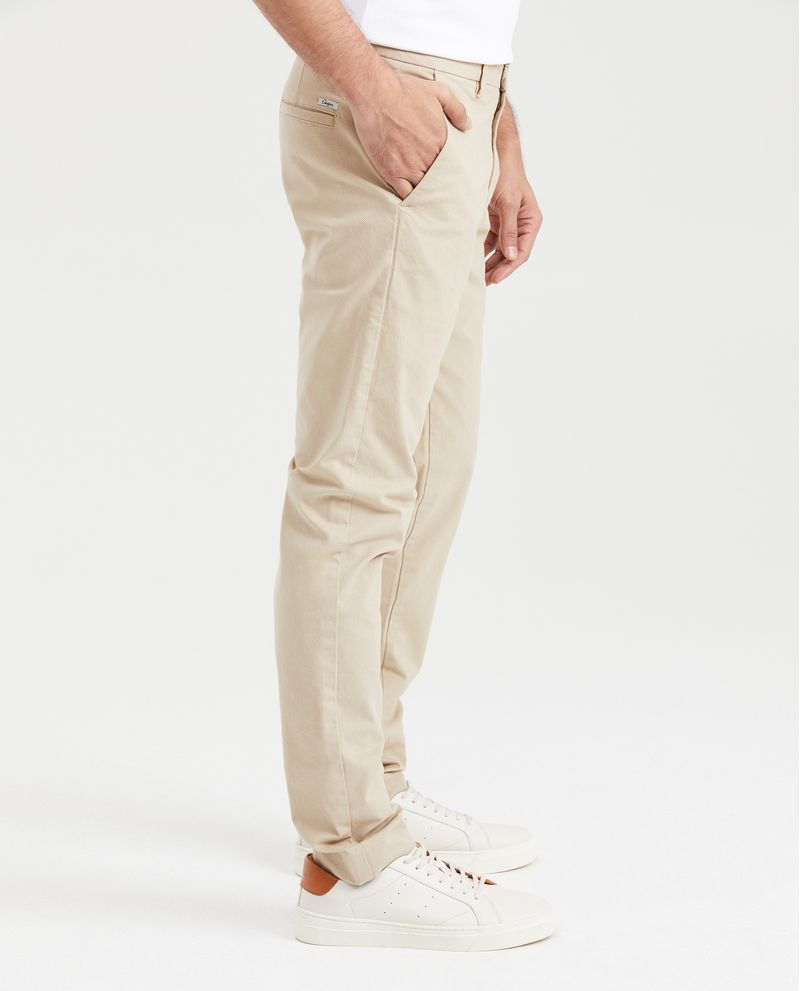 Chevignon Pantalón Tipo Chino Regular Fit Bota Slim para Hombre Liquidación