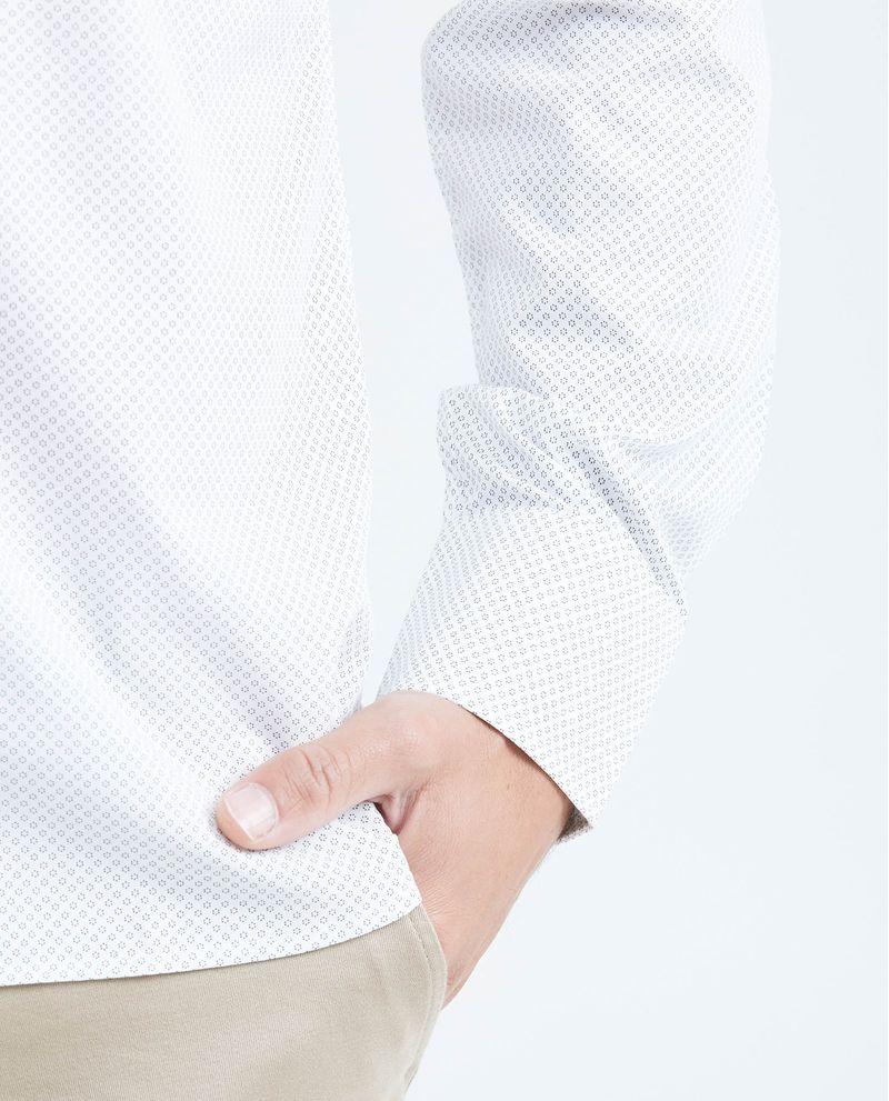 Chevignon Camisa Premium Manga Larga con Estampado Mini Print para Hombre 2025