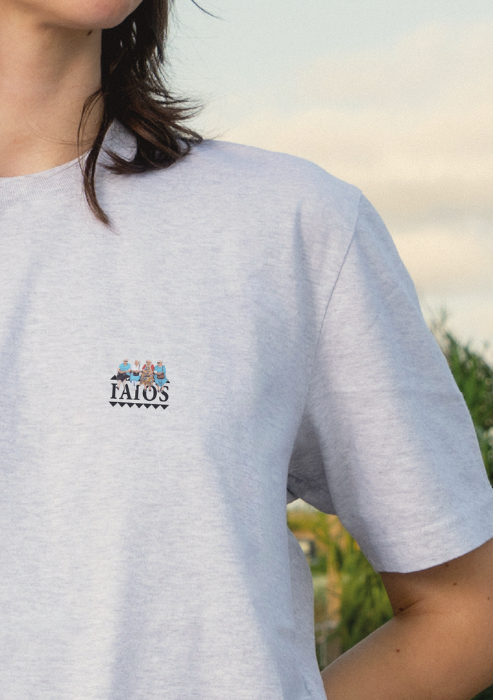 Iaios IAIES fent safreig Outlet