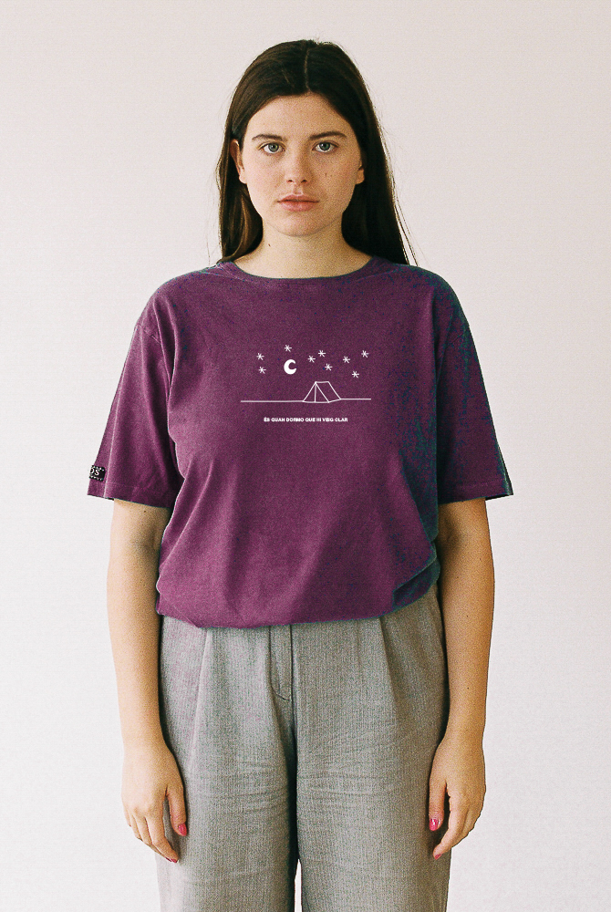 Iaios Camiseta morada - Quan dormo Rebajas online