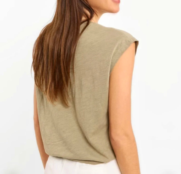 jolie jolie Camiseta color verde caqui Precio ultrabajo