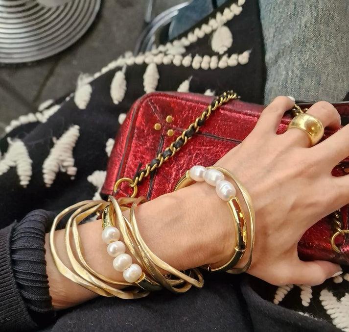 jolie jolie Pulsera elástica perlas resina dorada Ahorra y exporta