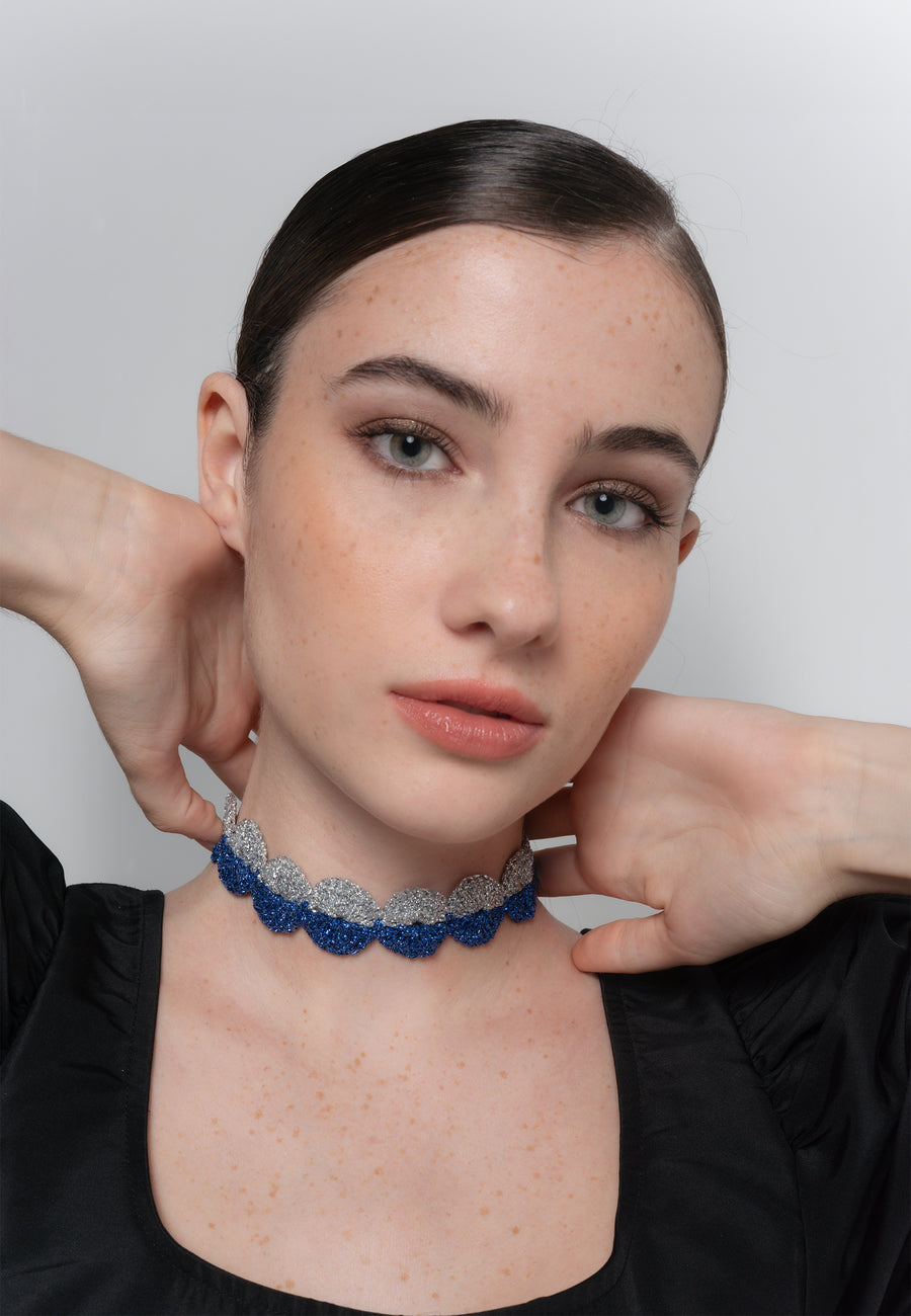 lavani Choker Ball Savina Azul y Plata En oferta