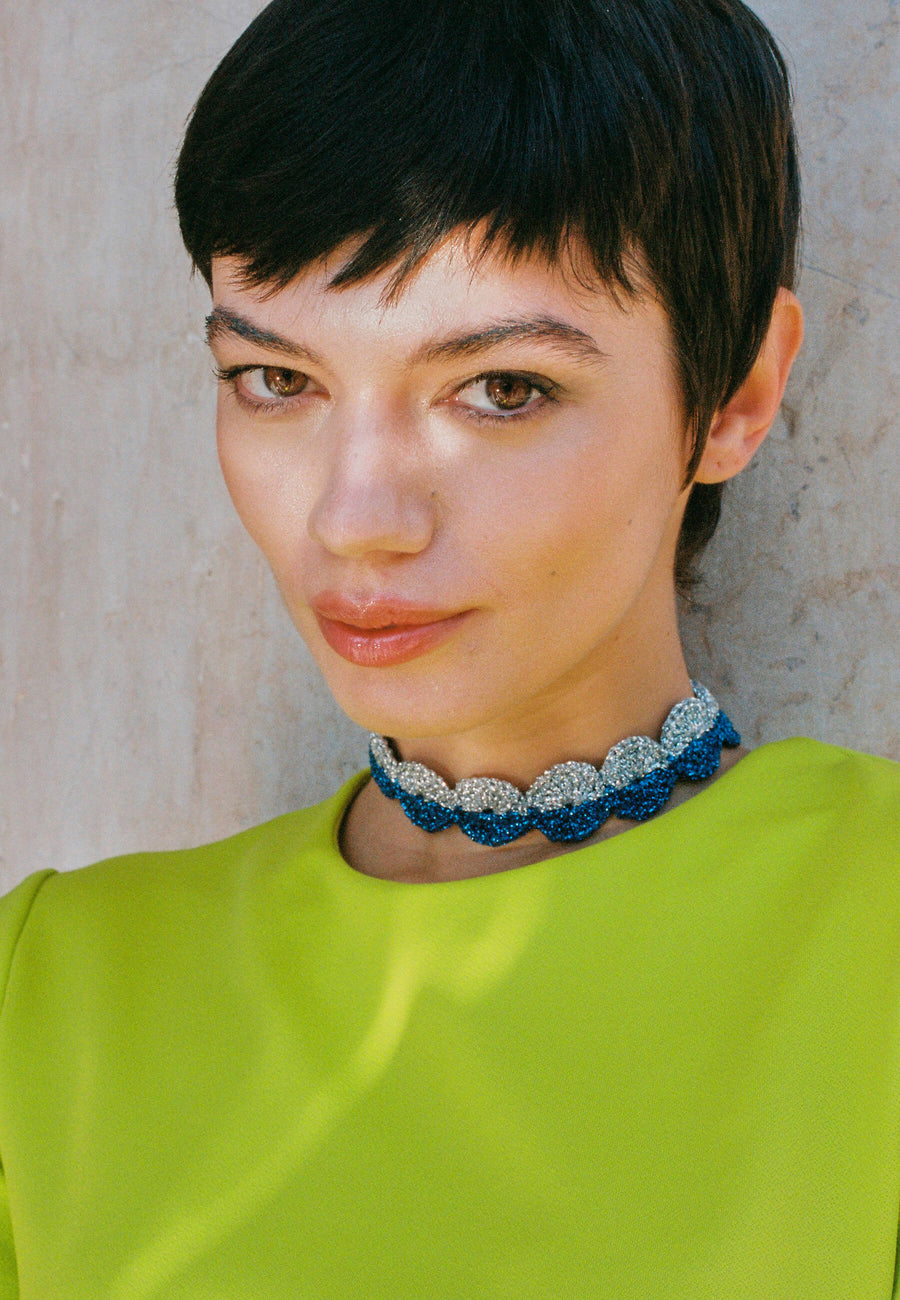 lavani Choker Ball Savina Azul y Plata En oferta