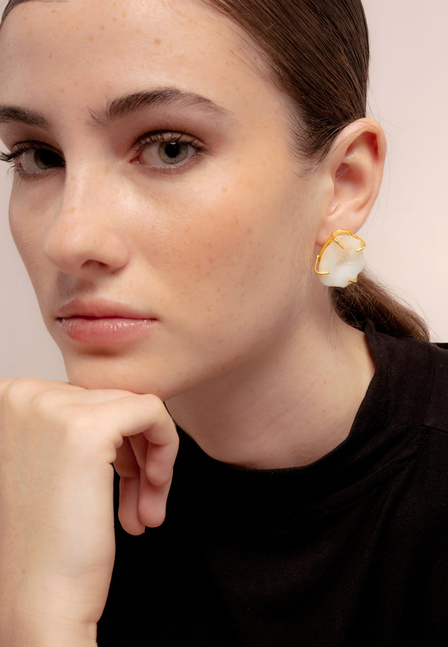 lavani Pendientes Zeus Blanco Ahorra y exporta