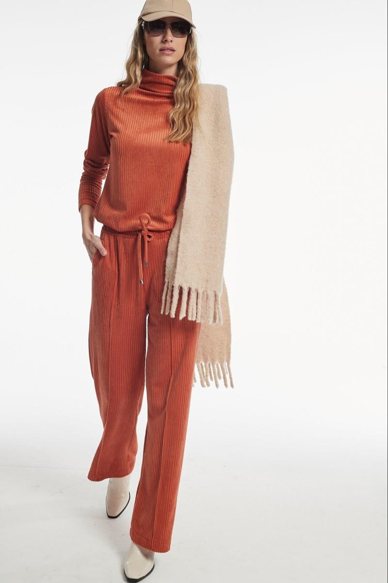 oky coky JERSEY BRASA PANA DE PUNTO En oferta
