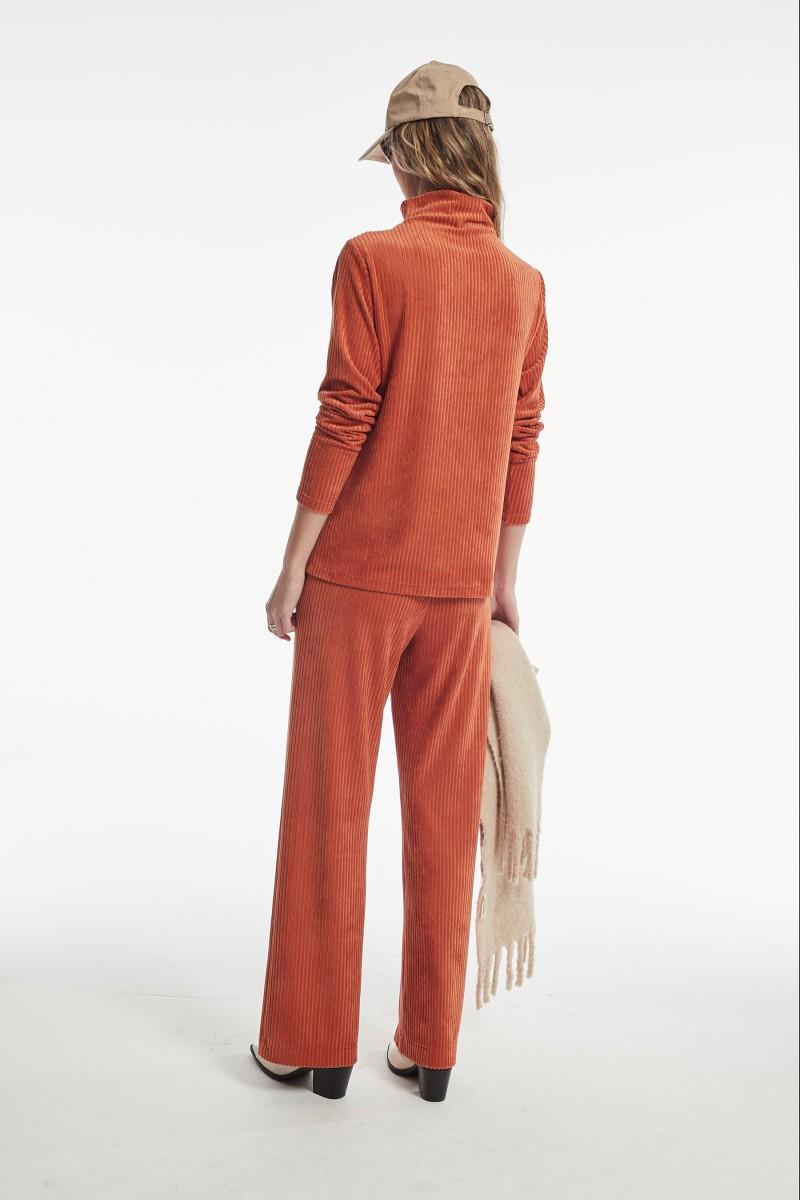 oky coky JERSEY BRASA PANA DE PUNTO En oferta