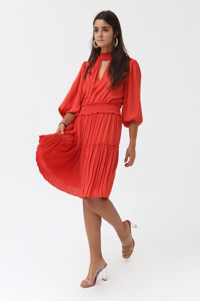 oky coky VESTIDO CORTO DE GASA CON FRUNCES Gran oferta