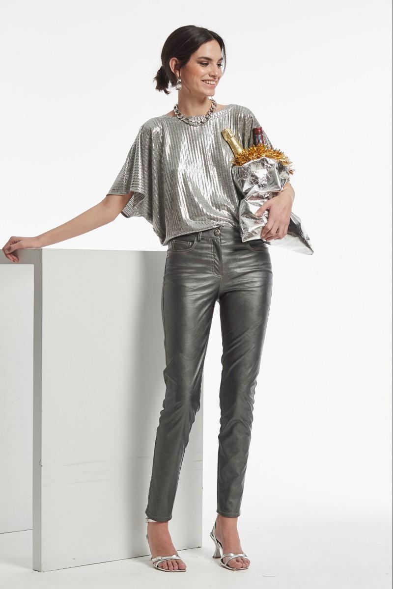 oky coky PANTALÓN FRESA EFECTO PIEL LAMINADO METAL En línea