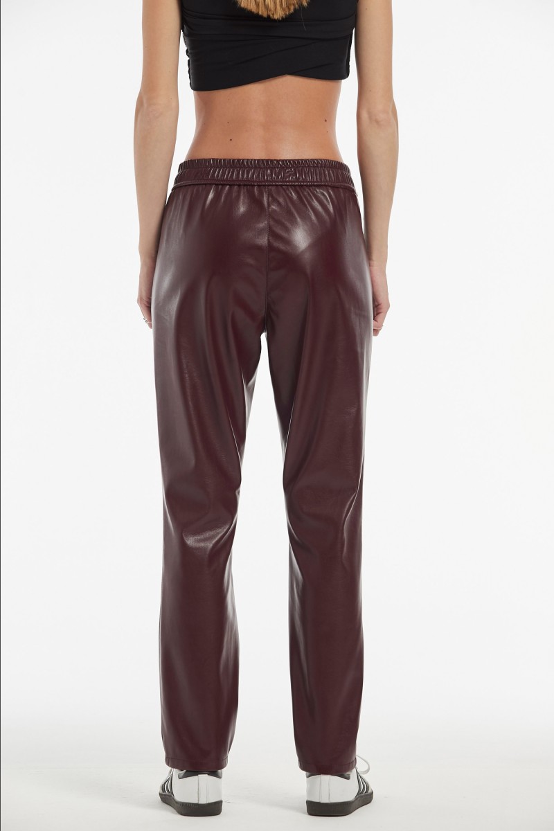 oky coky PANTALÓN RAMON EFECTO PIEL COLOR Outlet online