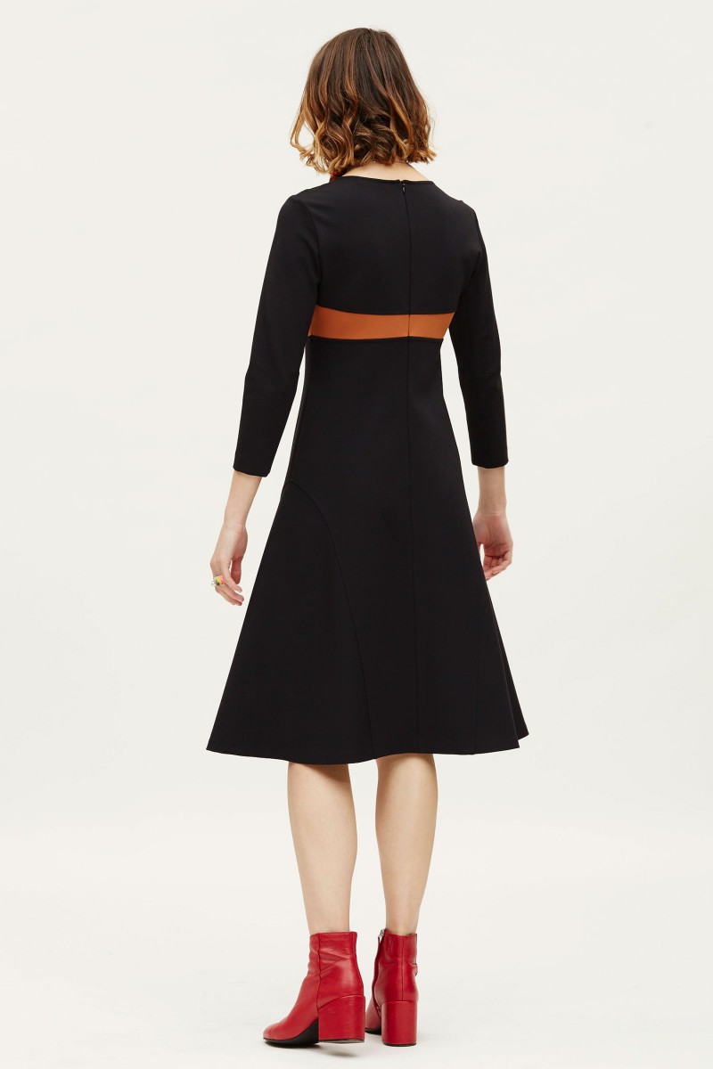 oky coky VESTIDO EVASÉ PUNTO ROMA Última moda