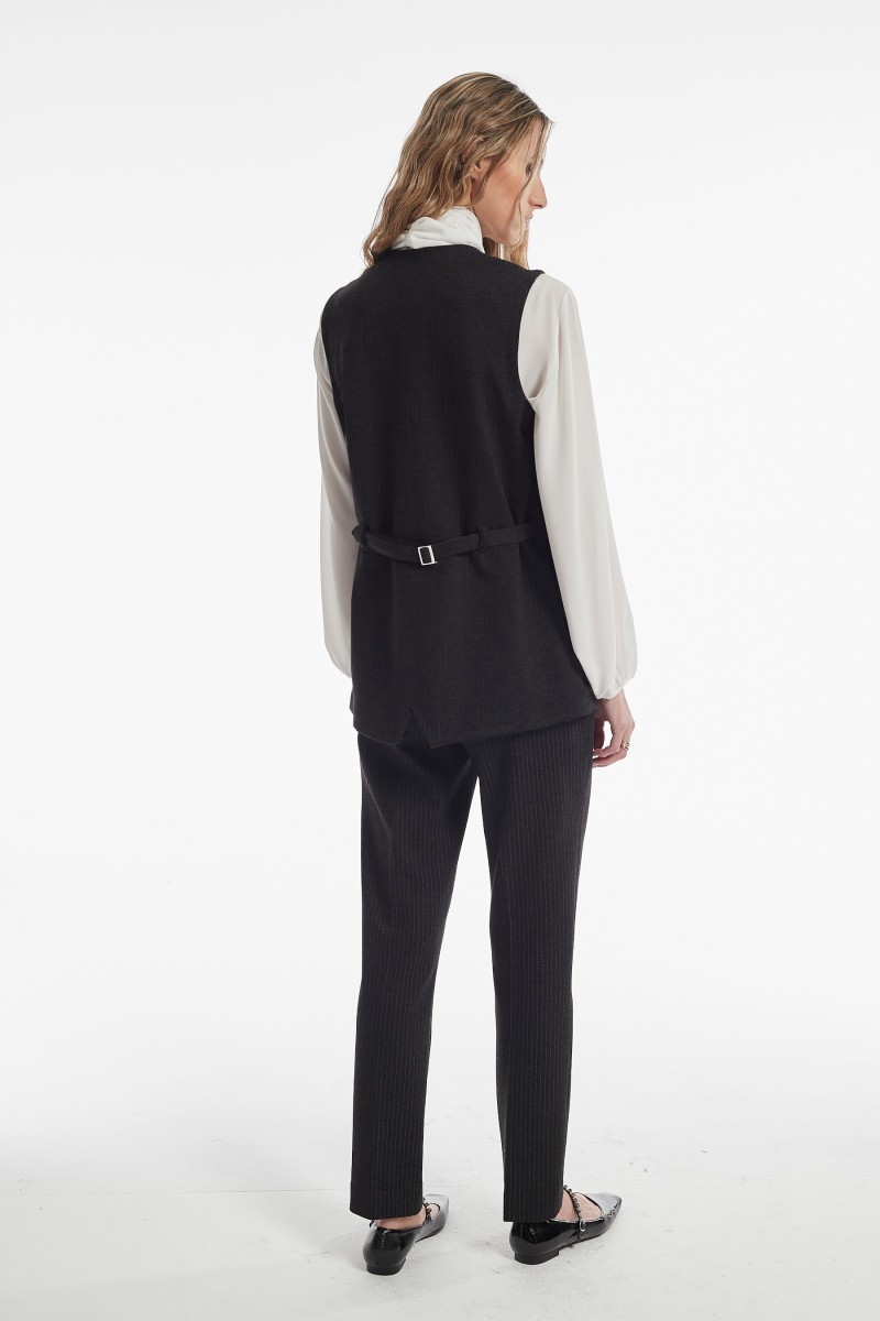 oky coky CHALECO MARKO PLANA STRETCH Descuento