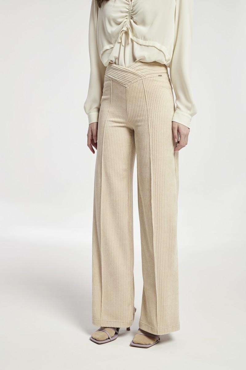 oky coky PANTALÓN CINTURA CRUZADA LIADO PANA DE PUNTO Precios de Black Friday
