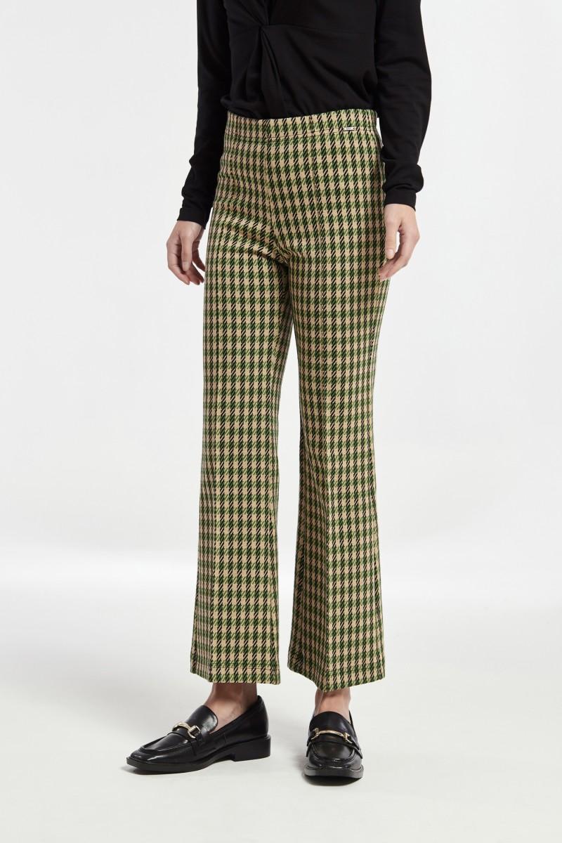 oky coky PANTALÓN ACAMPANADO CROPPED HOLLIE PUNTO JACQUARD TRICOLOR