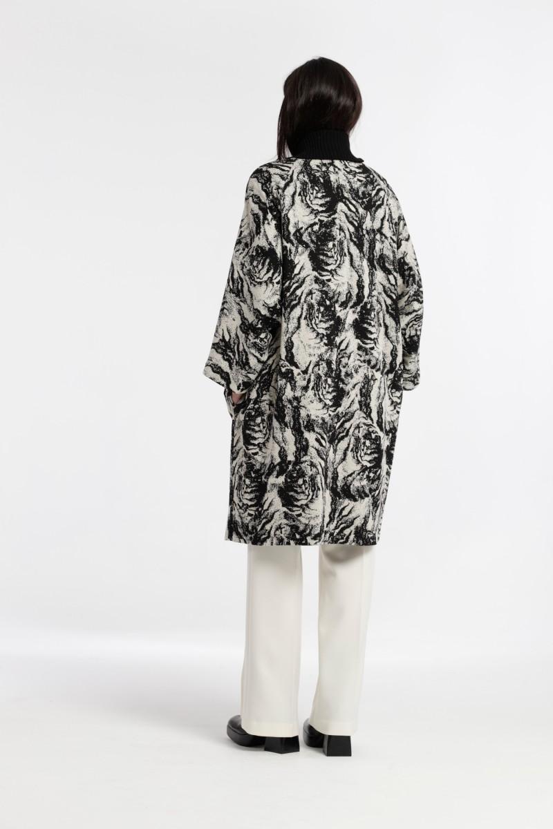 oky coky ABRIGO MANGA RANGLAN PUNTO JACQUARD FLORES Devoluciones gratuitas