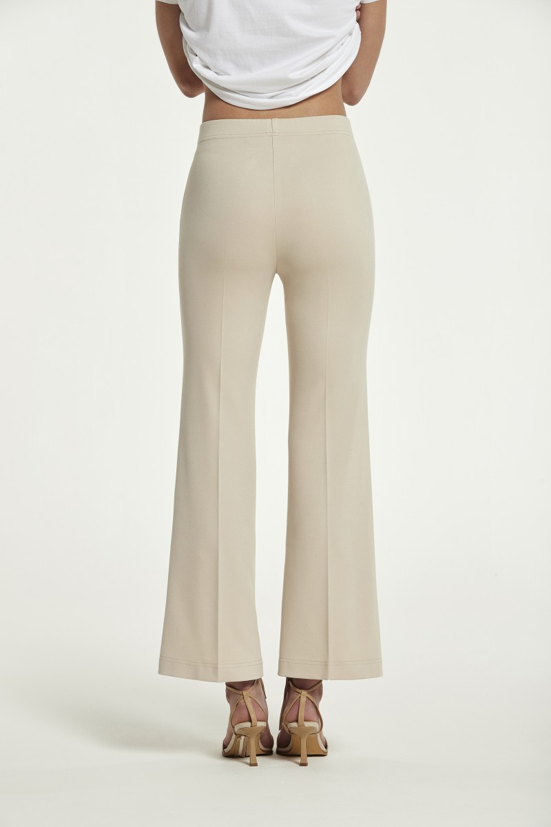 oky coky PANTALÓN ACAMPANADO CROPPED HOLLIE PUNTO ROMA Outlet online