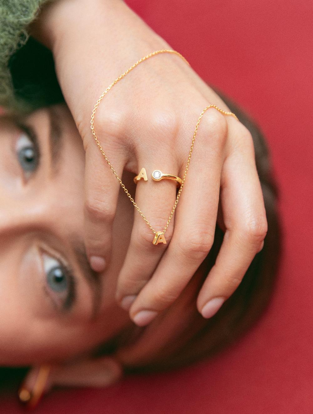singularu Anillo Personalizado Letter Spark Plata Baño Oro Gran oferta
