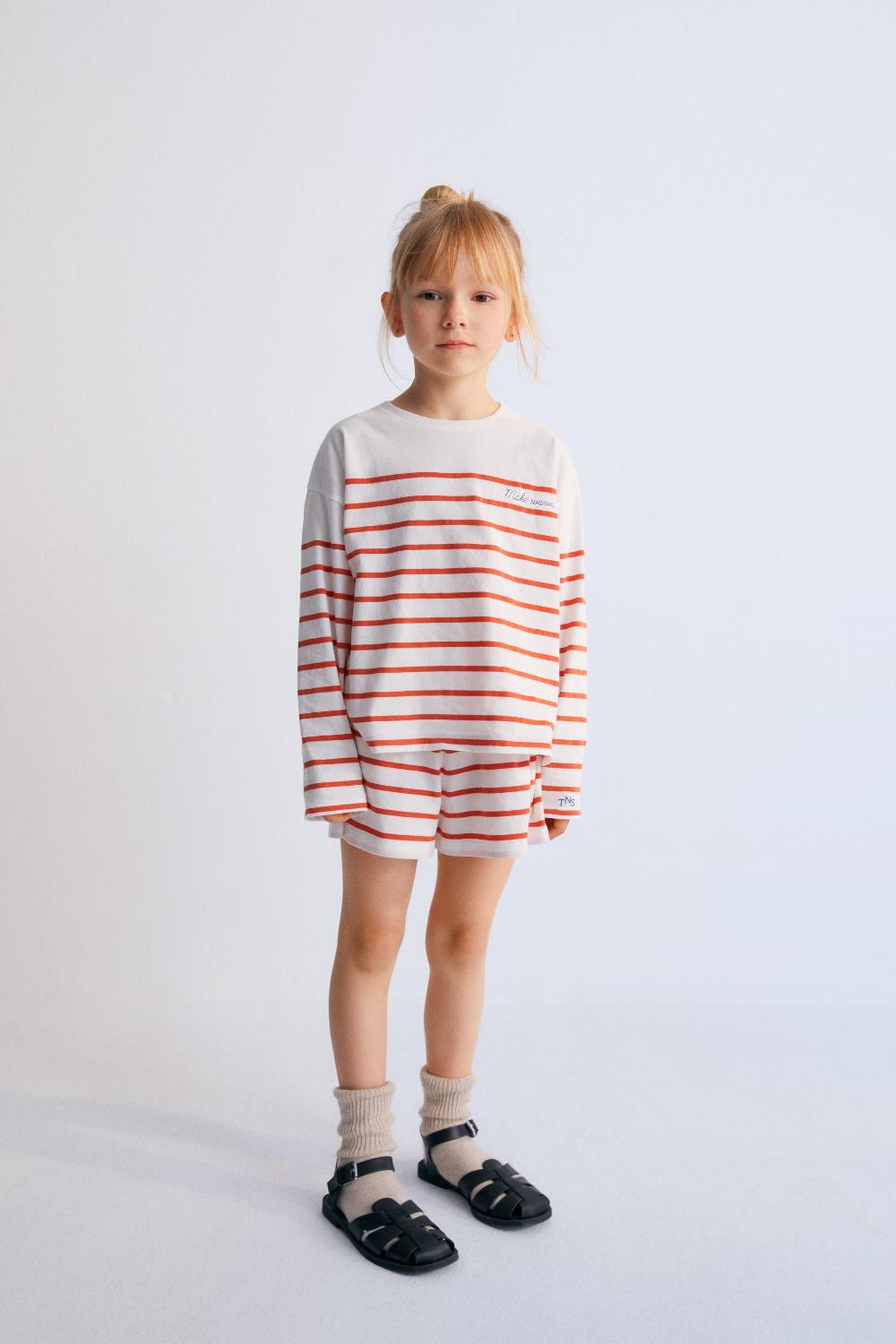 the new society Komotini Tee Chili Oferta exclusiva