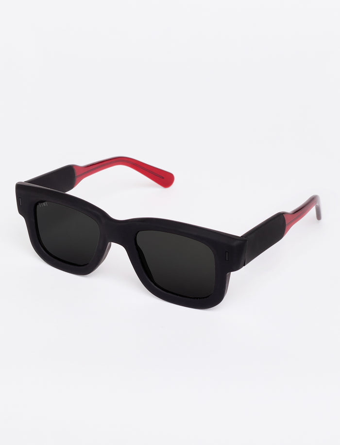 tiwi NICO Rubber Black / Red Temples Limitado a 3 días