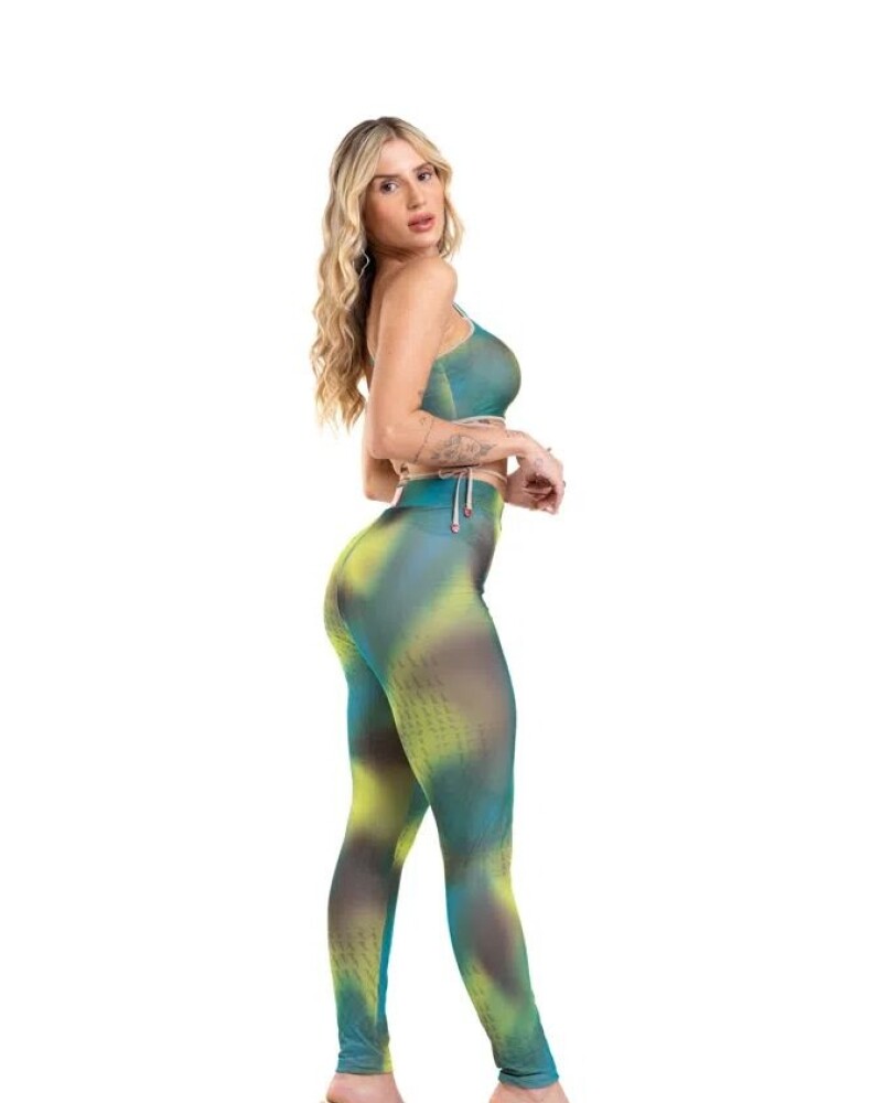 viceversa CONJUNTO TOP Y LEGGING VERDE BY LA BELLAMAFIA Últimos 3 días