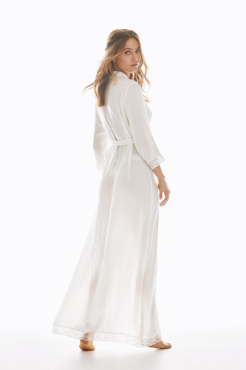 women'secret Bata larga satén COMPRAR AHORA