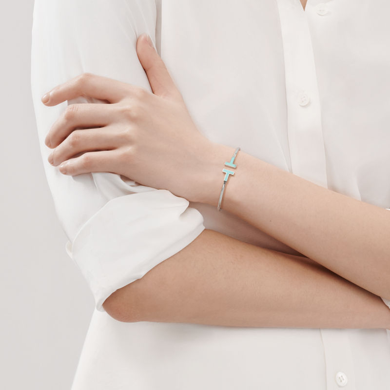 Tiffany & Co. Tiffany T Pulsera Wire de turquesa de oro blanco Grandes ahorros