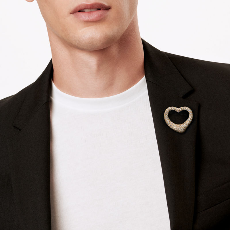 Tiffany & Co. Elsa Peretti® Broche Open Heart de oro amarillo con diamantes en pavé Descuento