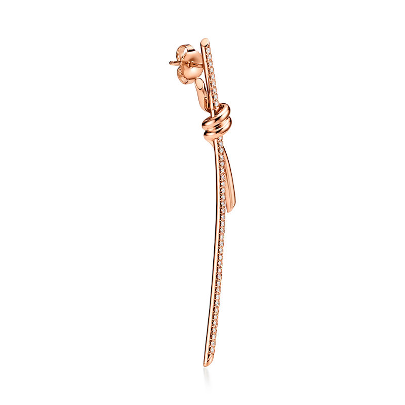Tiffany & Co. Tiffany Knot Pendientes largos en oro rosa con diamantes Grandes descuentos