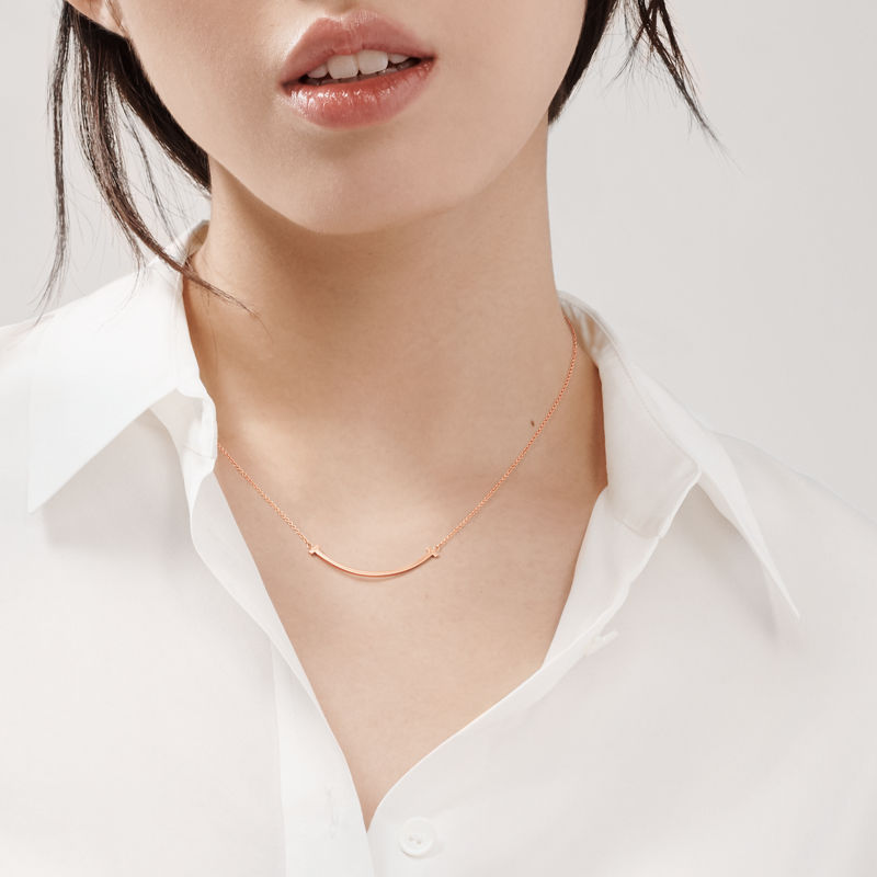 Tiffany & Co. Tiffany T Colgante Smile de oro rosa tamaño pequeño Mejor oferta