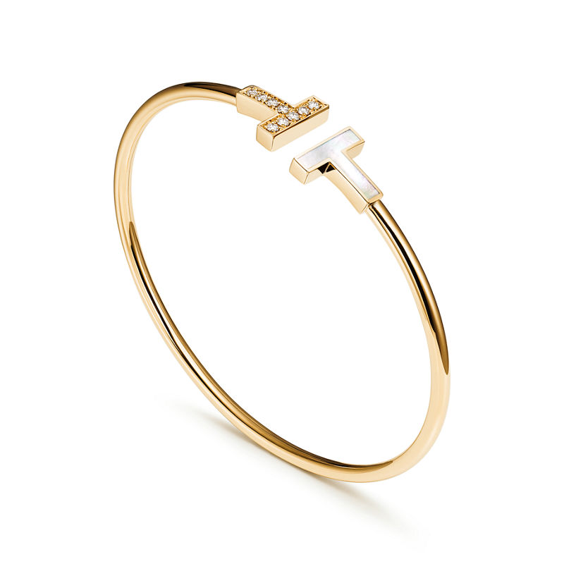 Tiffany & Co. Tiffany T Pulsera Wire de oro amarillo con nácar y diamantes Superdescuento