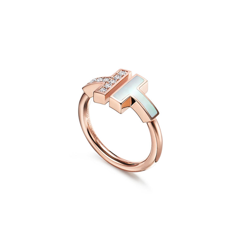 Tiffany & Co. Tiffany T Anillo Wire de oro rosa con diamantes y nácar Precios de Black Friday