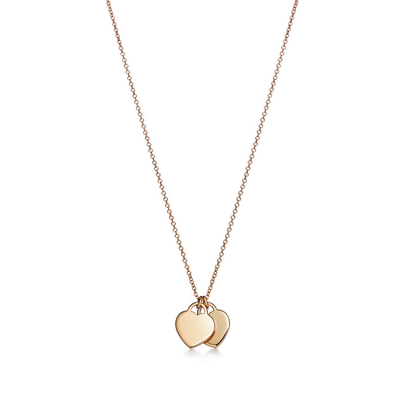 Tiffany & Co. Return to Tiffany™ Colgante con dos insignias de corazón en oro amarillo tamaño mini Outlet online