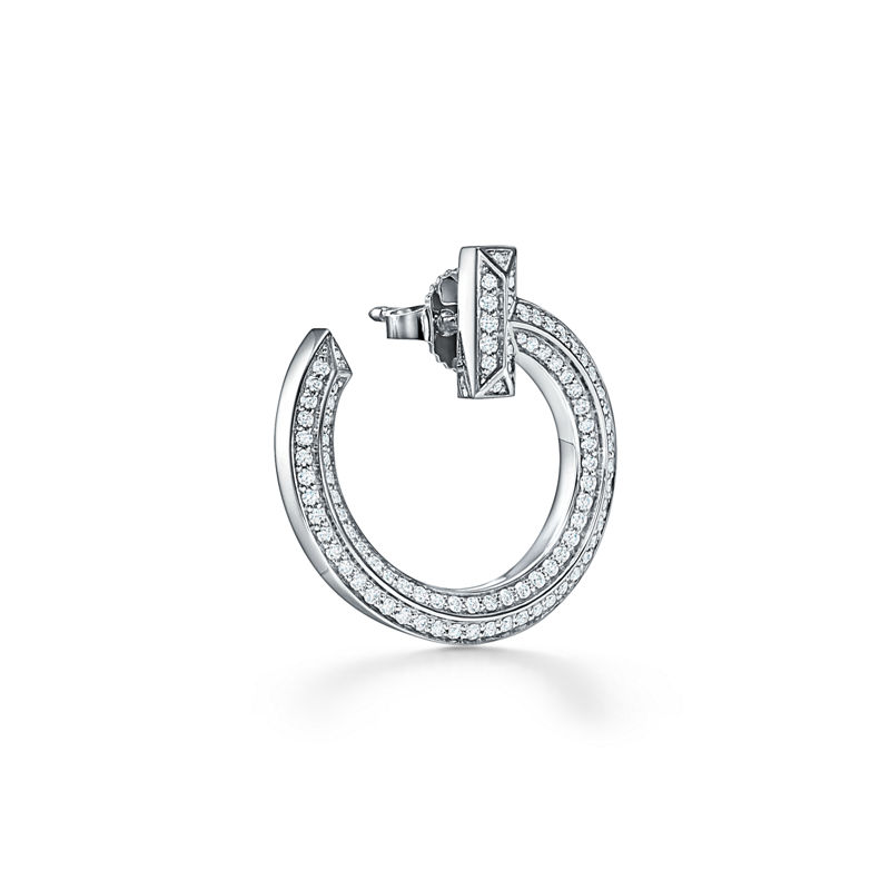 Tiffany & Co. Tiffany T T1 Pendientes de aro abiertos de oro blanco con diamantes Ofertas de temporada
