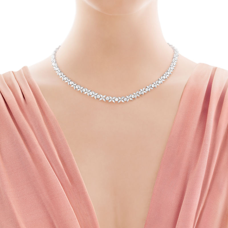 Tiffany & Co. Tiffany Victoria® Collar alternante escalonado Tienda