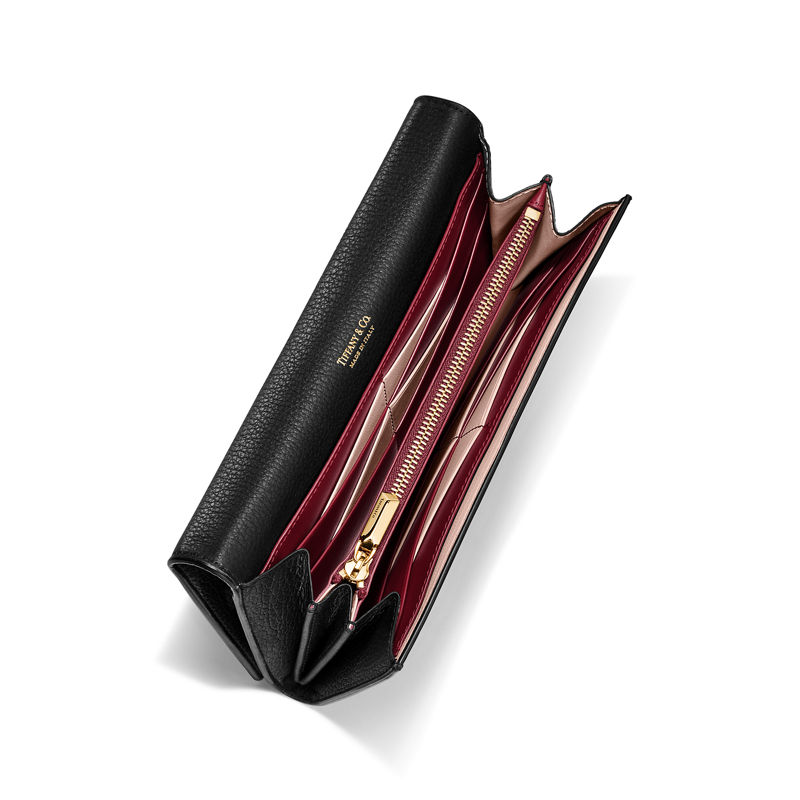 Tiffany & Co. T&CO. Cartera continental de solapa de piel color negro Tienda de fábrica