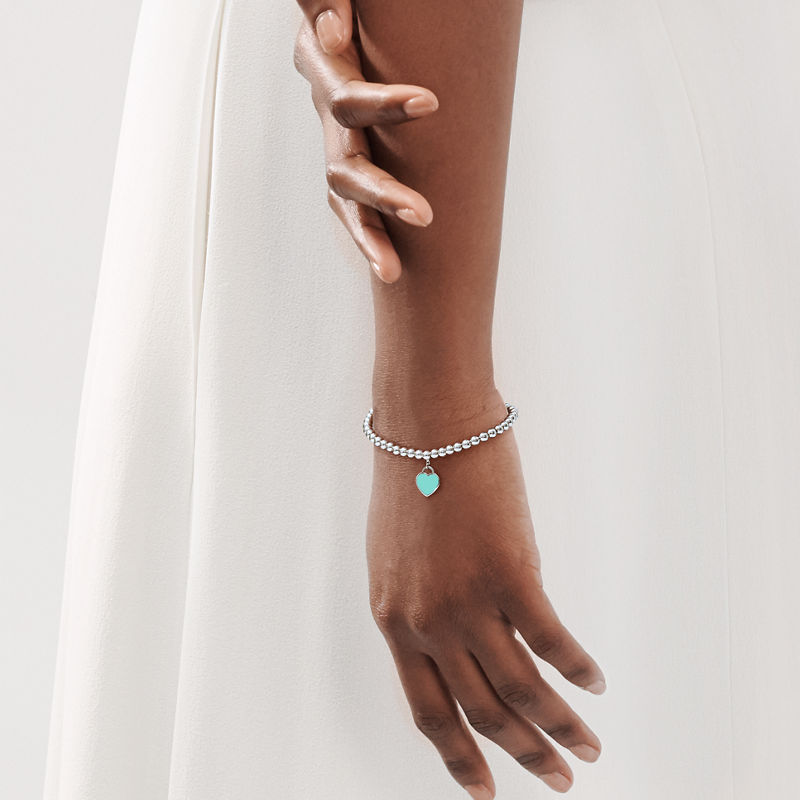 Tiffany & Co. Return to Tiffany™ Pulsera de cuentas con insignia de corazón en color Tiffany Blue® en plata 4 mm Oferta exclusiva