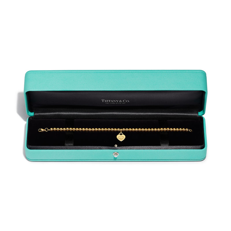 Tiffany & Co. Return to Tiffany™ Pulsera de cuentas con insignia de corazón en oro amarillo Envío gratis
