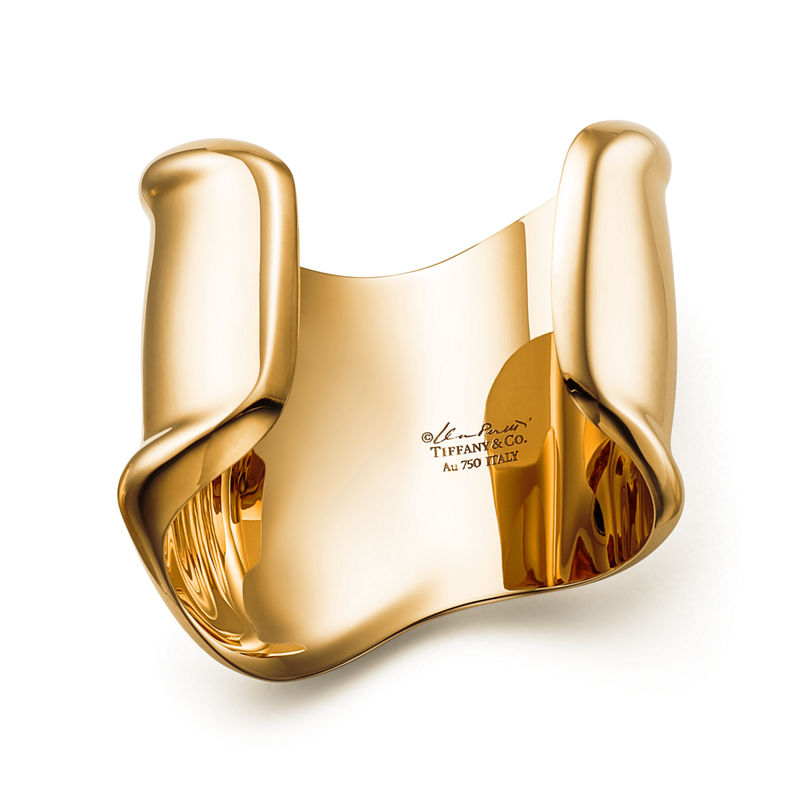Tiffany & Co. Elsa Peretti® Brazalete Bone mediano en oro de 18 quilates COMPRAR AHORA
