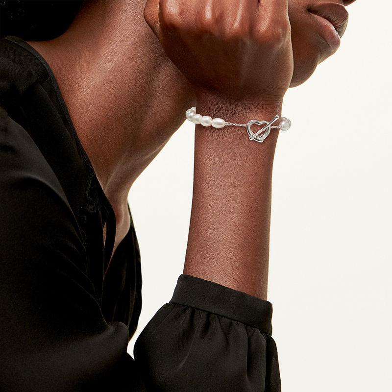 Tiffany & Co. Elsa Peretti® pulsera de perlas Open Heart En oferta