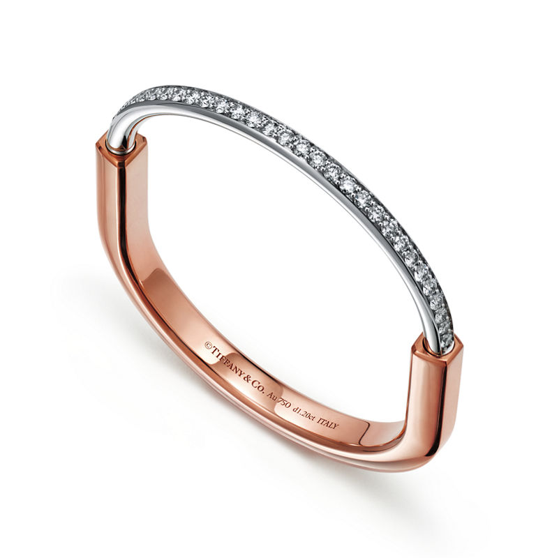 Tiffany & Co. Tiffany Lock Brazalete en oro rosa y blanco con medio pavé de diamantes Ofertas de temporada