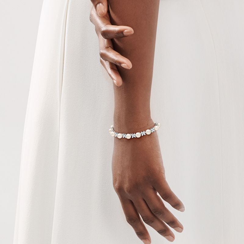 Tiffany & Co. Tiffany Victoria® Pulsera de tenis en platino con diamantes y perlas Último día