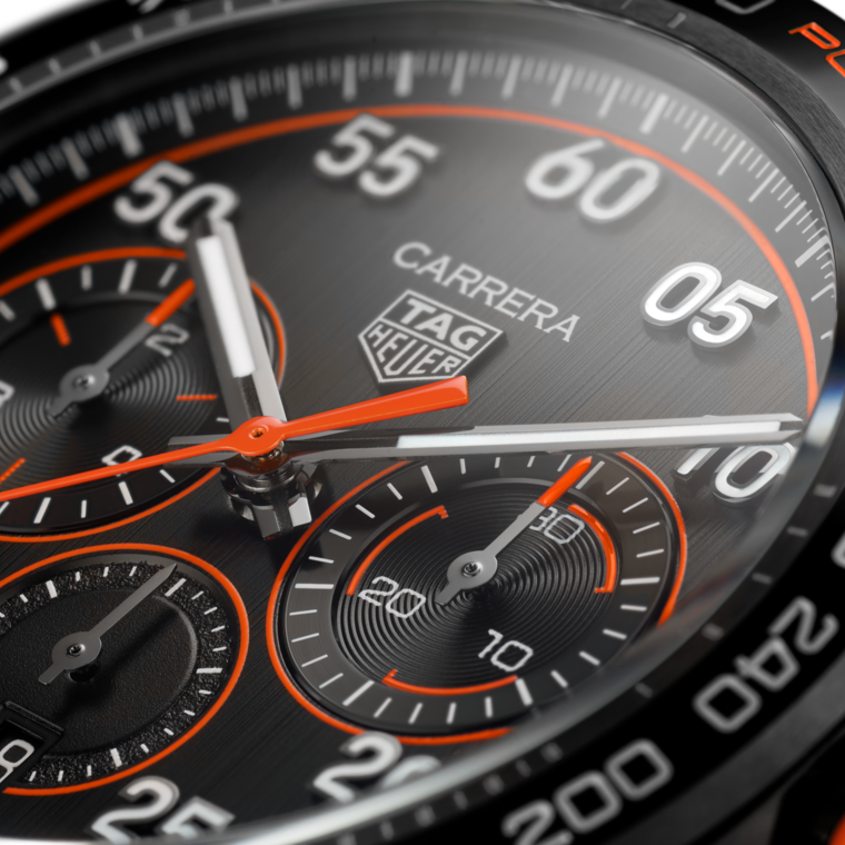 TAG Heuer TAG Heuer Carrera Chronograph x Porsche Orange Racing Automático 44 mm Acero con revestimiento de DLC CBN2A1M.FC6526 COMPRAR AHORA