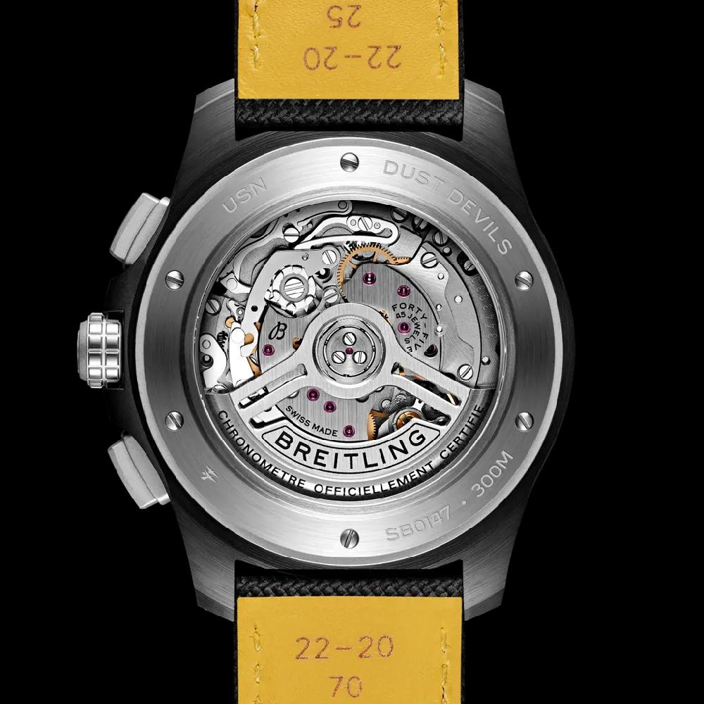 Breitling Avenger B01 Chronograph 44 Night Mission Dust Devils Tienda de fábrica