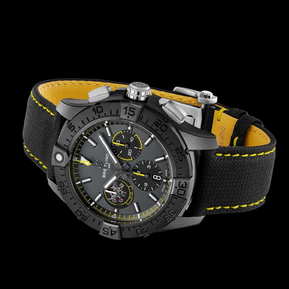 Breitling Avenger B01 Chronograph 44 Night Mission Bloodhounds Limitado a 3 días