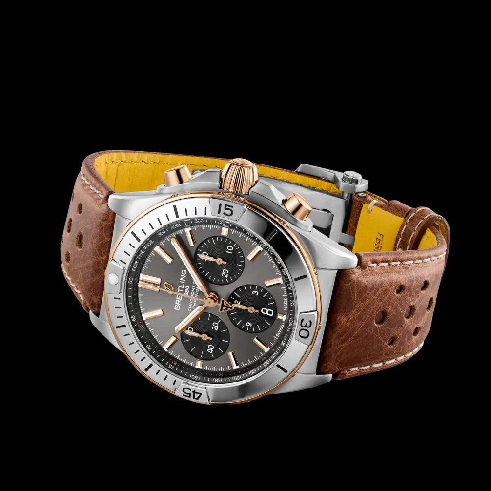 Breitling Chronomat B01 42 Triumph Grandes ahorros