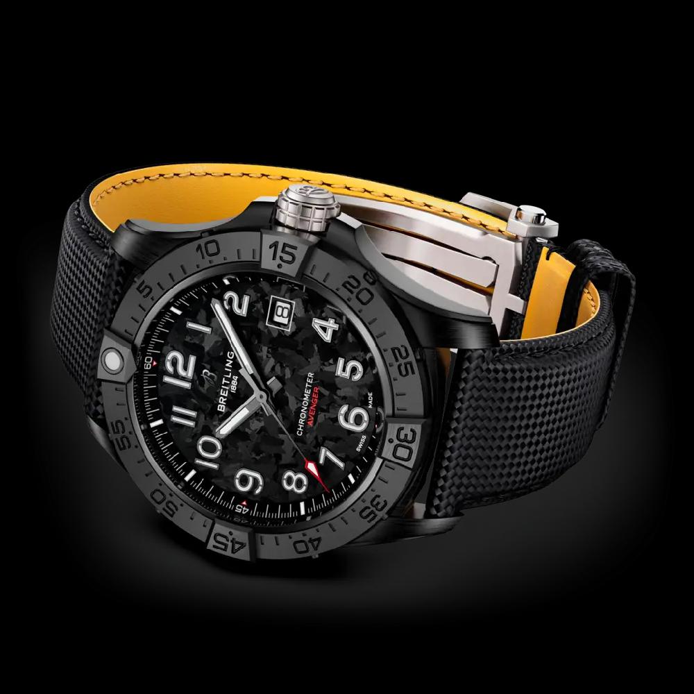 Breitling Avenger Automatic 42 Night Mission Envío gratis