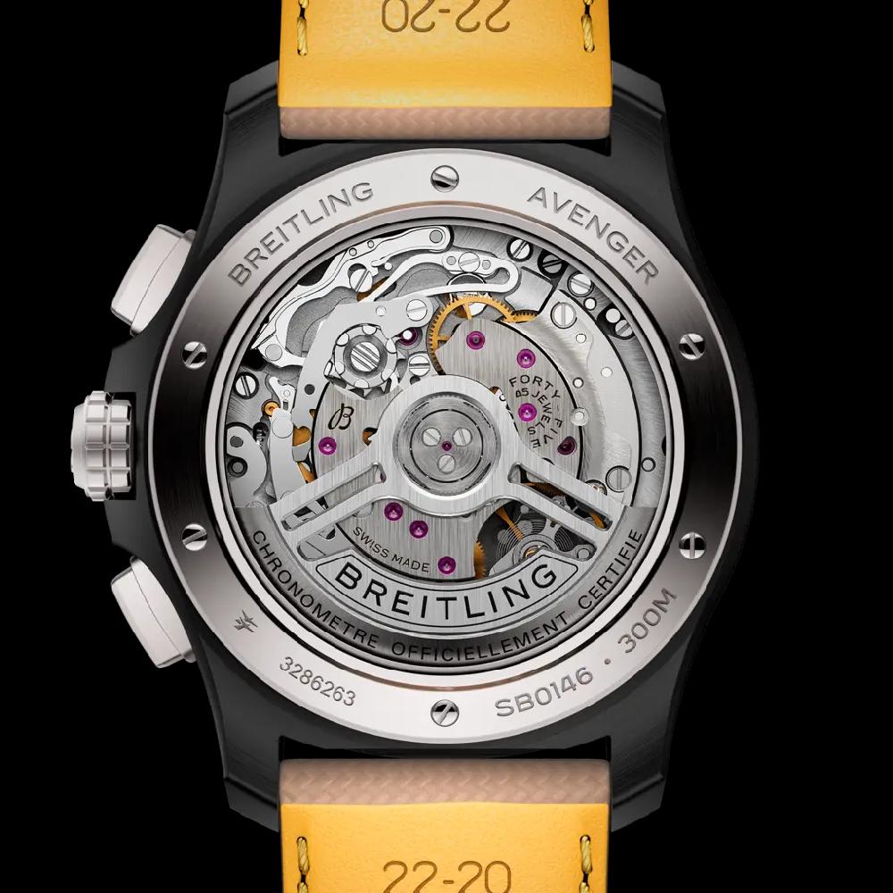 Breitling Avenger B01 Chronograph 42 Night Mission Devoluciones gratuitas