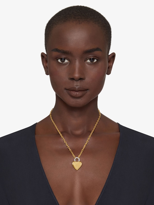 Givenchy Heart Lock necklace in metal Limitado a 3 días